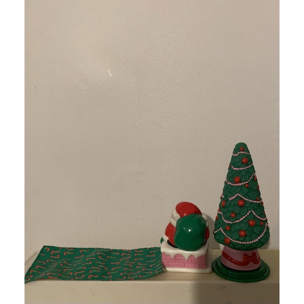 Vintage 1993 Playskool Dollhouse Christmas Tree Santa Claus Chimney Rug Set - Picture 5 of 5